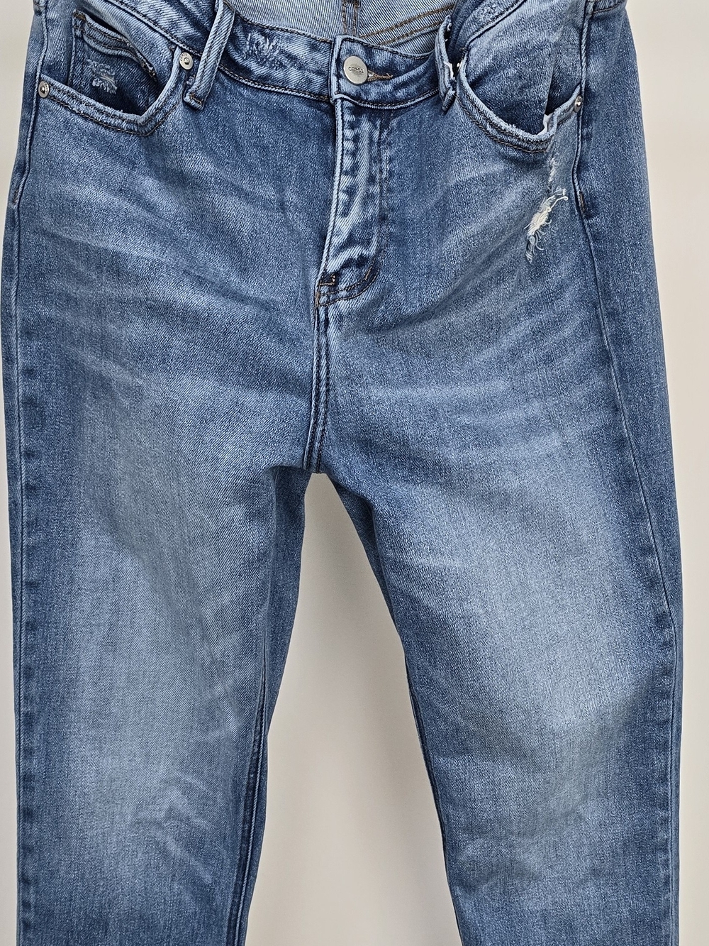 Ceros Women's Blue Washed Denim Jeans